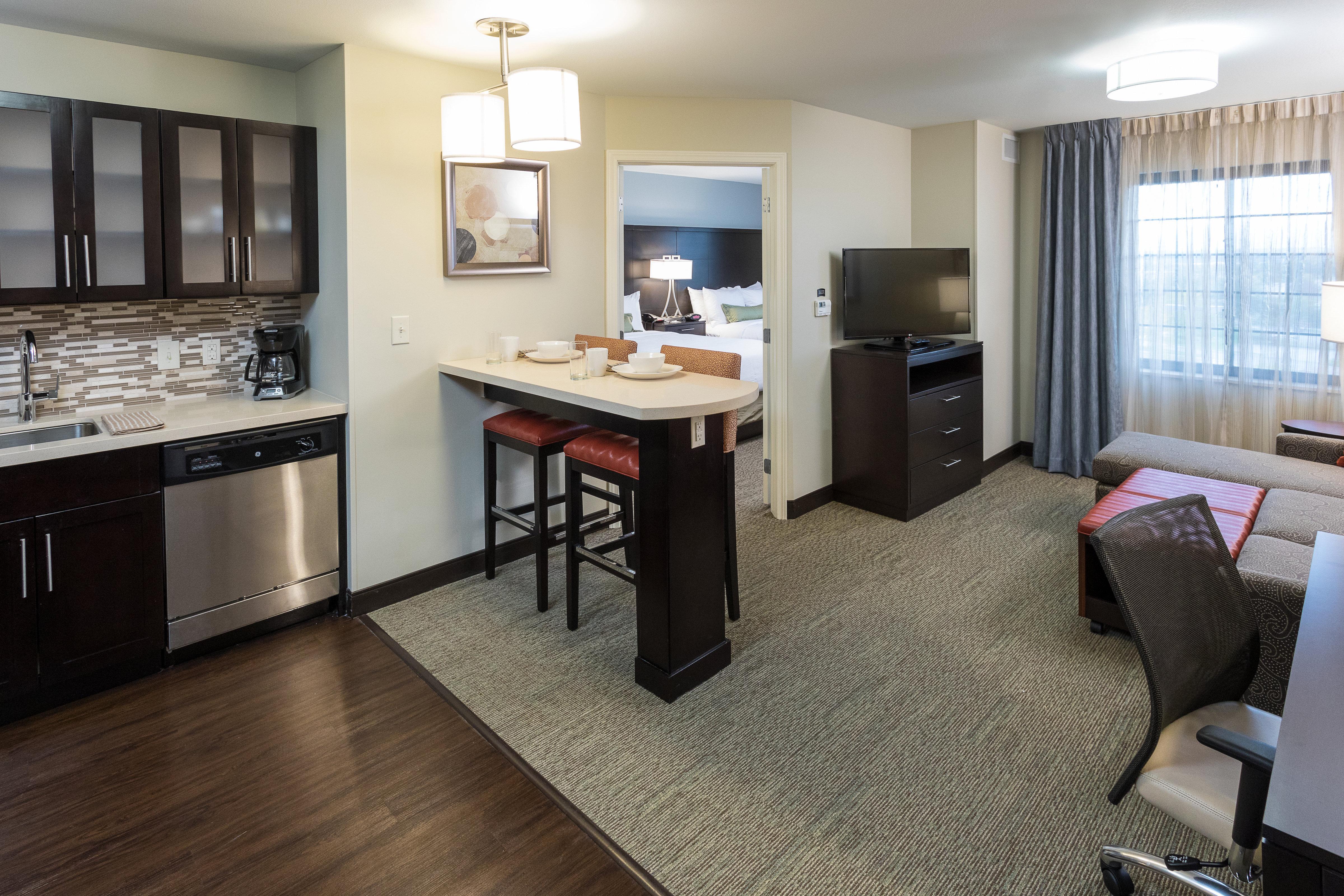Staybridge Suites Omaha West By Ihg Zewnętrze zdjęcie